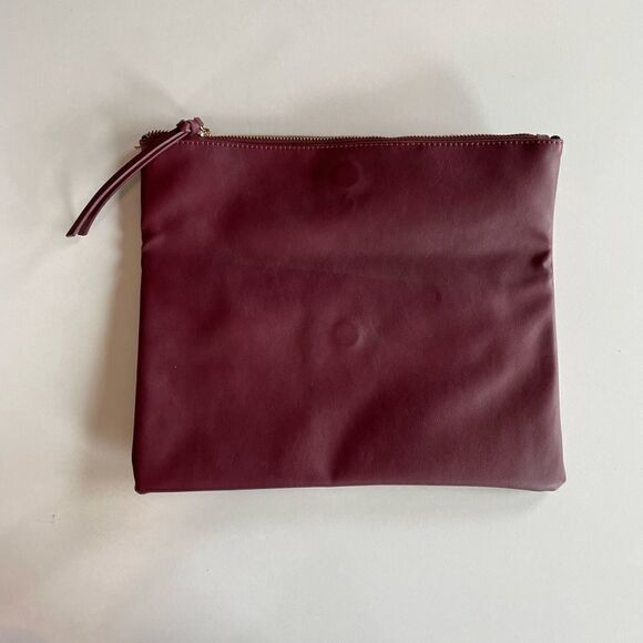 EUC Forever 21 Womens Maroon Clutch - Picture 2 of 5
